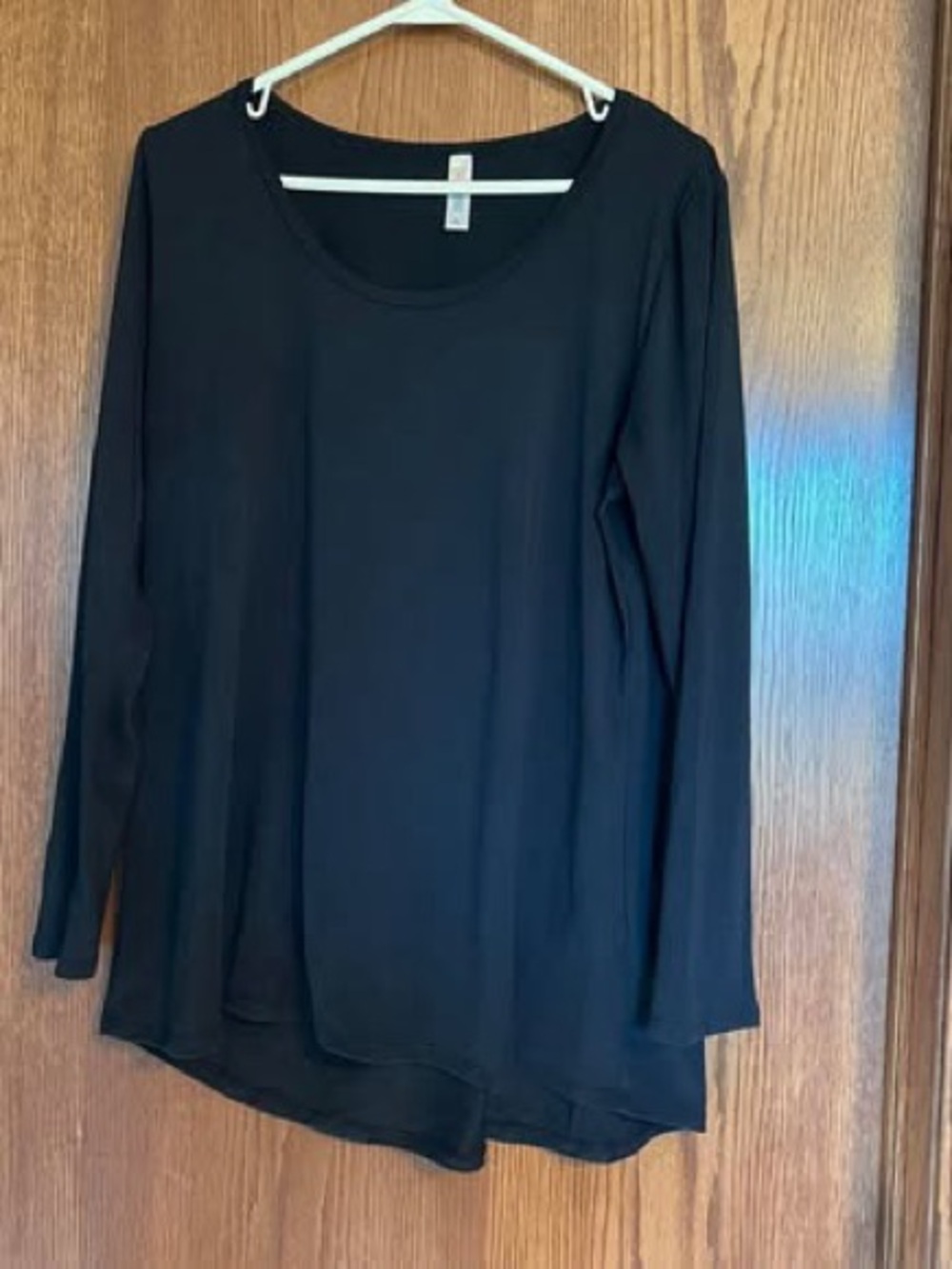 LuLaRoe Black Long-Sleeve Scoop Neck Top